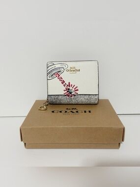 🌸New COACH Limited Edition Disney Mickey Mouse Small Wallet